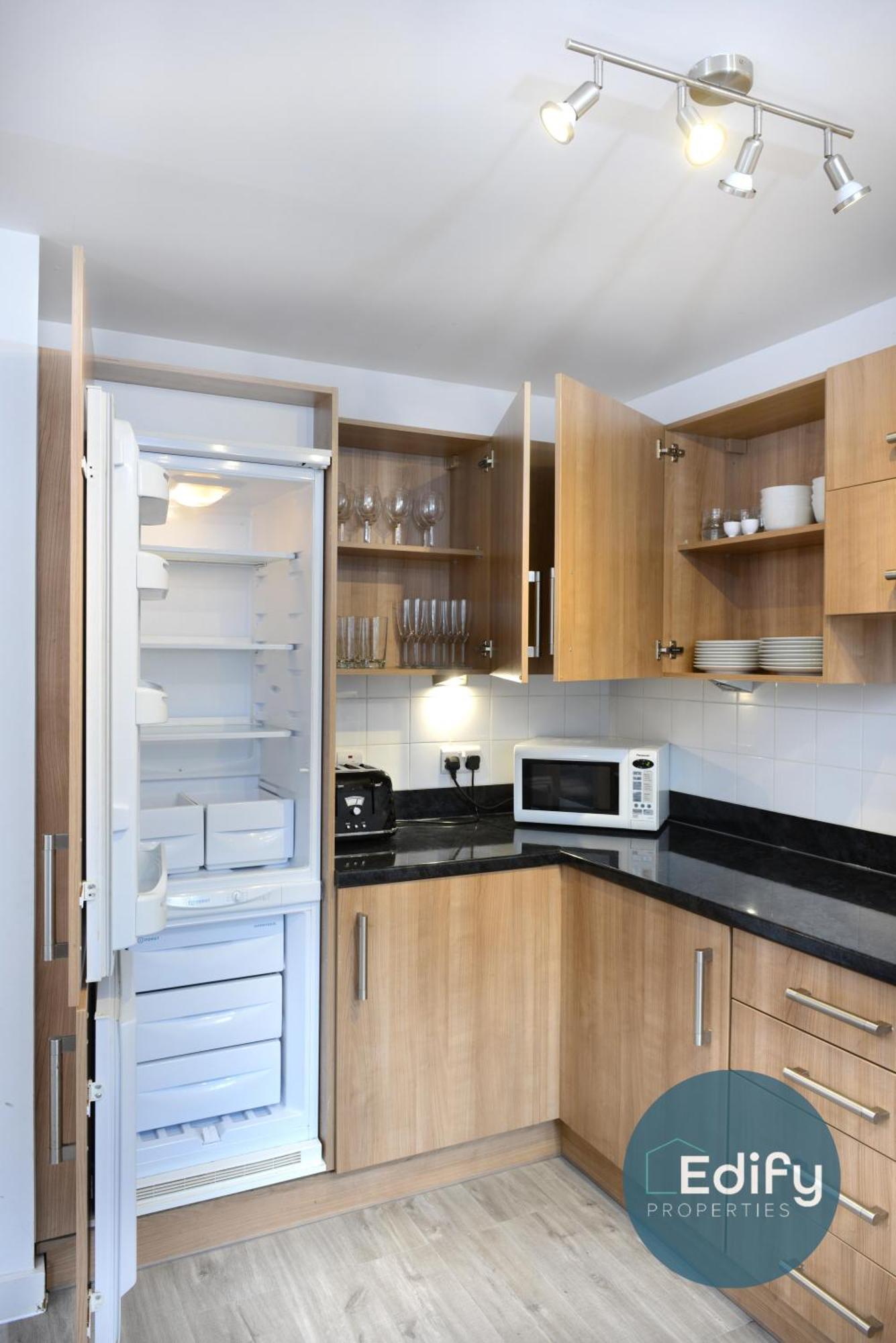 City Centre Townhouse, Sleeps 8, Free Parking Southampton Exterior photo